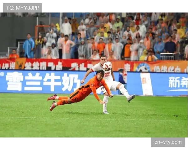 中超联赛球迷文化浓厚 云南玉昆主场氛围热烈