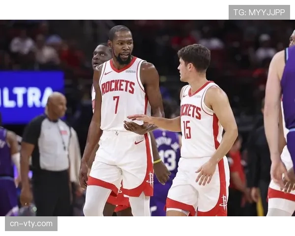 杜兰特火箭队史最年长连续三场30+ 老将价值不减